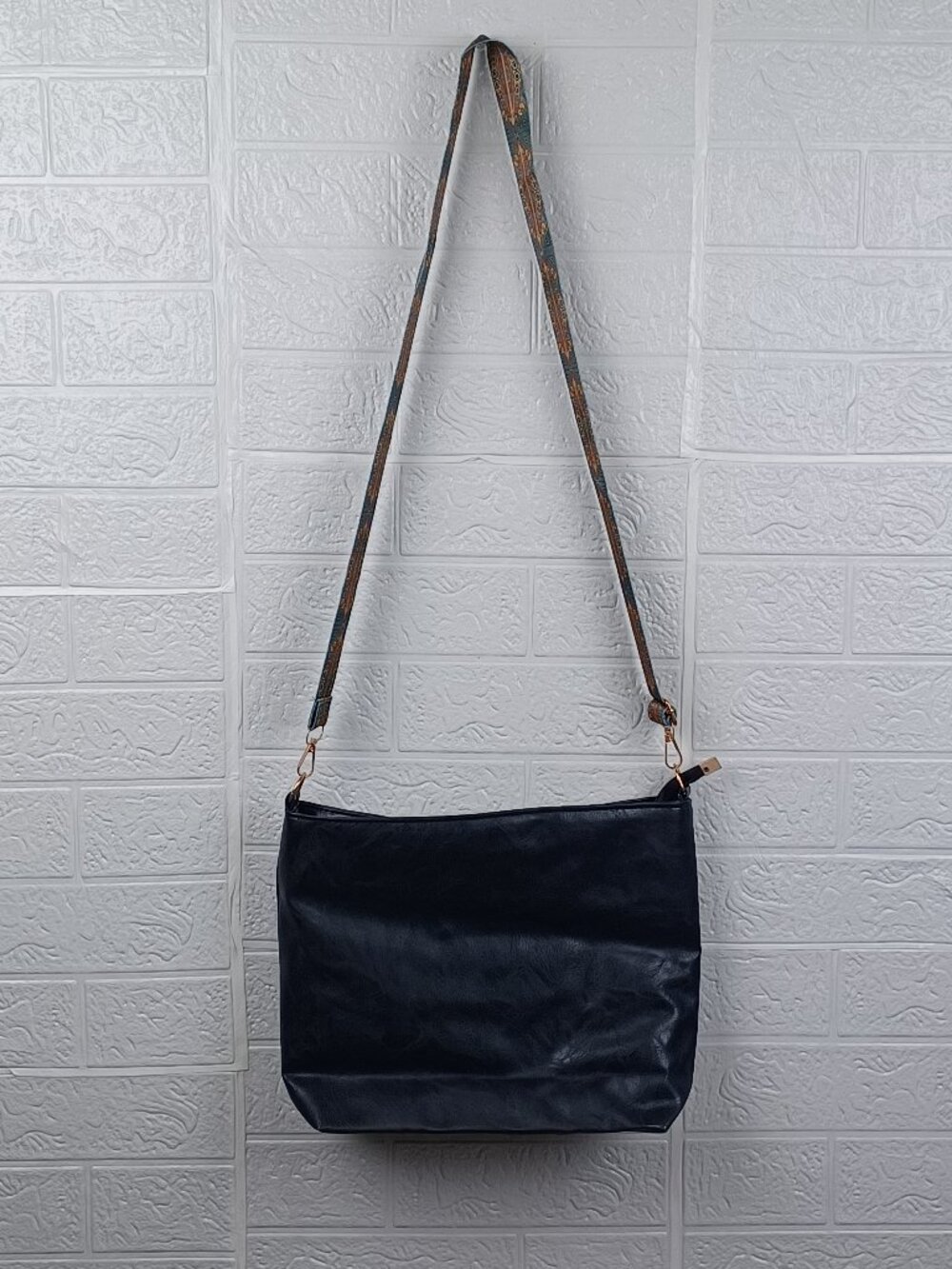 NWT Bohemian Embroidered Strap Shoulder Bag Black Large Capacity